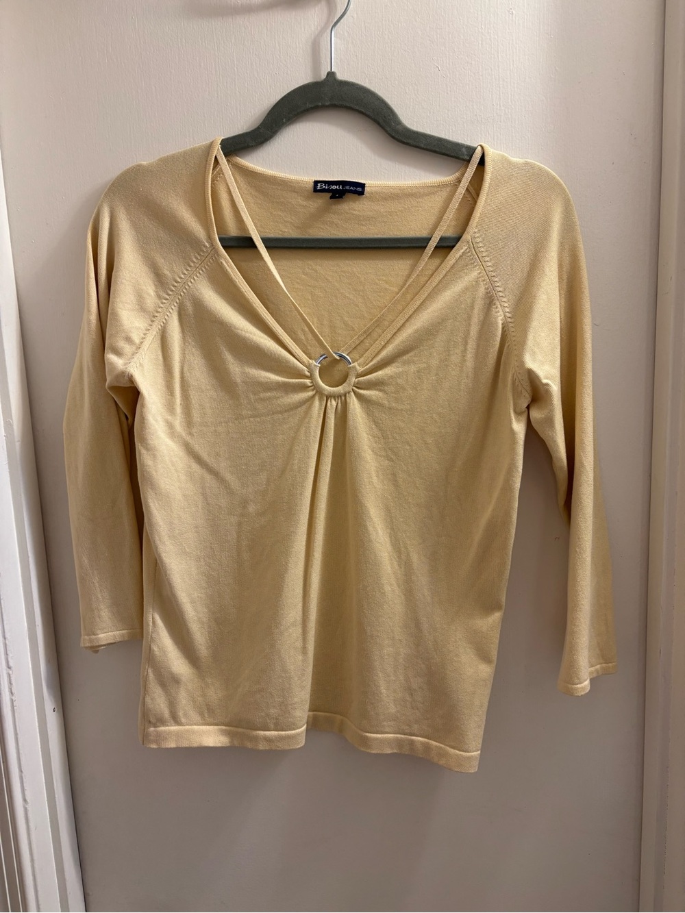 Bijou Jeans Silk Blend Butter Yellow Ring Detail Top L Y2K